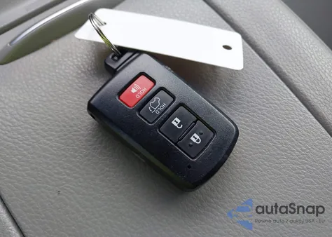 2019 Toyota Highlander Xle from USA, damaged, VIN 5TDJZRFH3KS581831